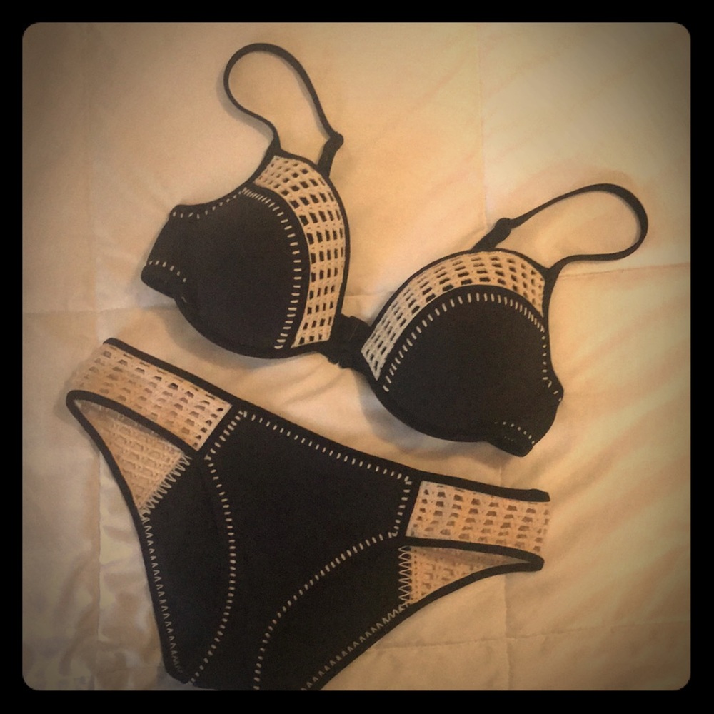 Victoria’s Secret bikini